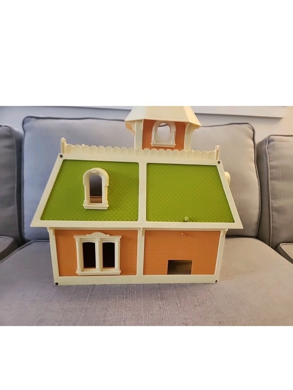 Littles Family Vintage Doll House